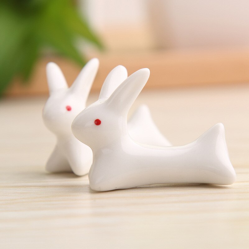 Cute Dumpling Shape Ceramic Chopsticks Holder Stand Chopstick Rack Pillow Japanese Style Kitchen Tableware Tools