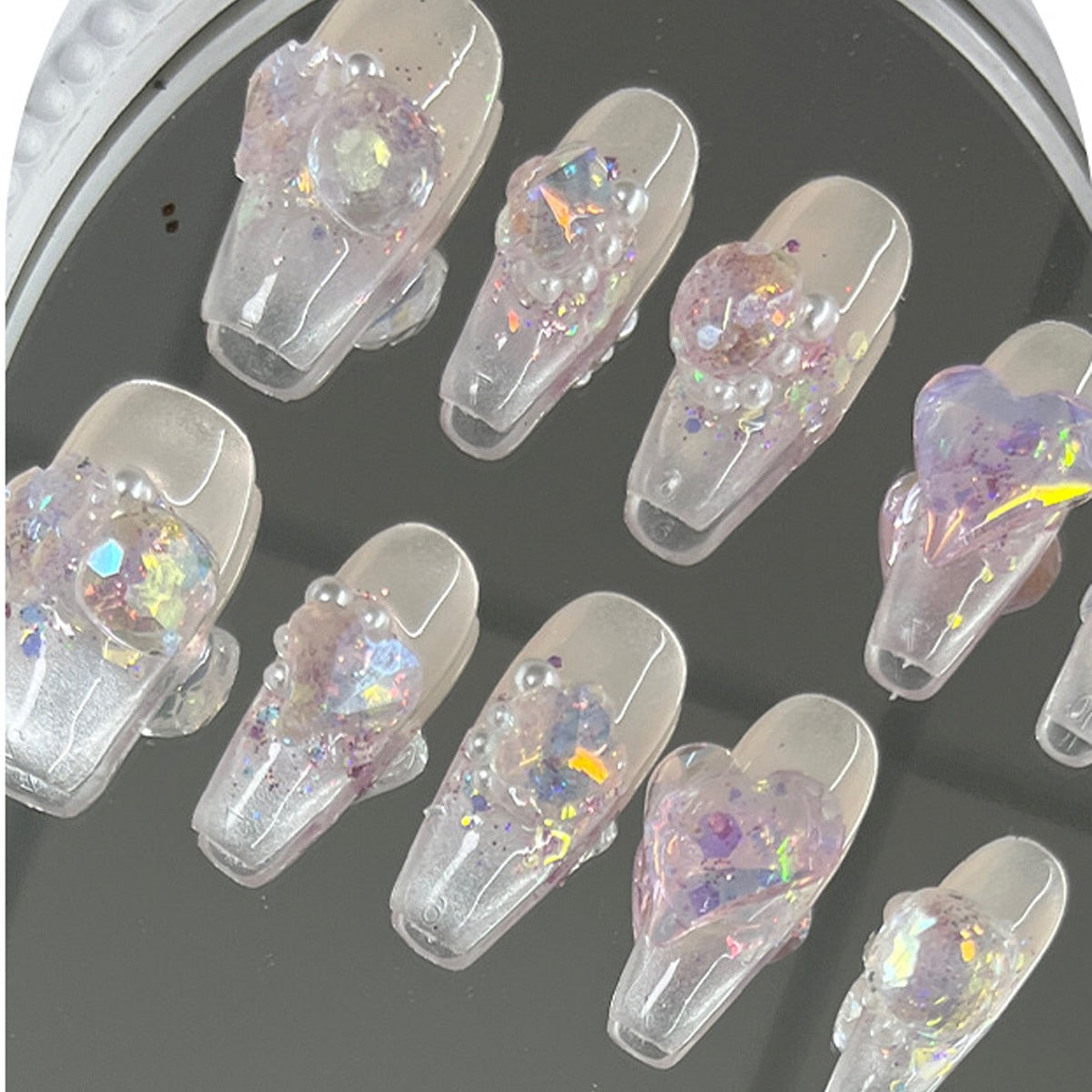 Sea Salt style Crystal Illusion Fake Nail Translucent Bottom Rhinestone Fingertip Clear Long Almond Handmade Wearable False Nail