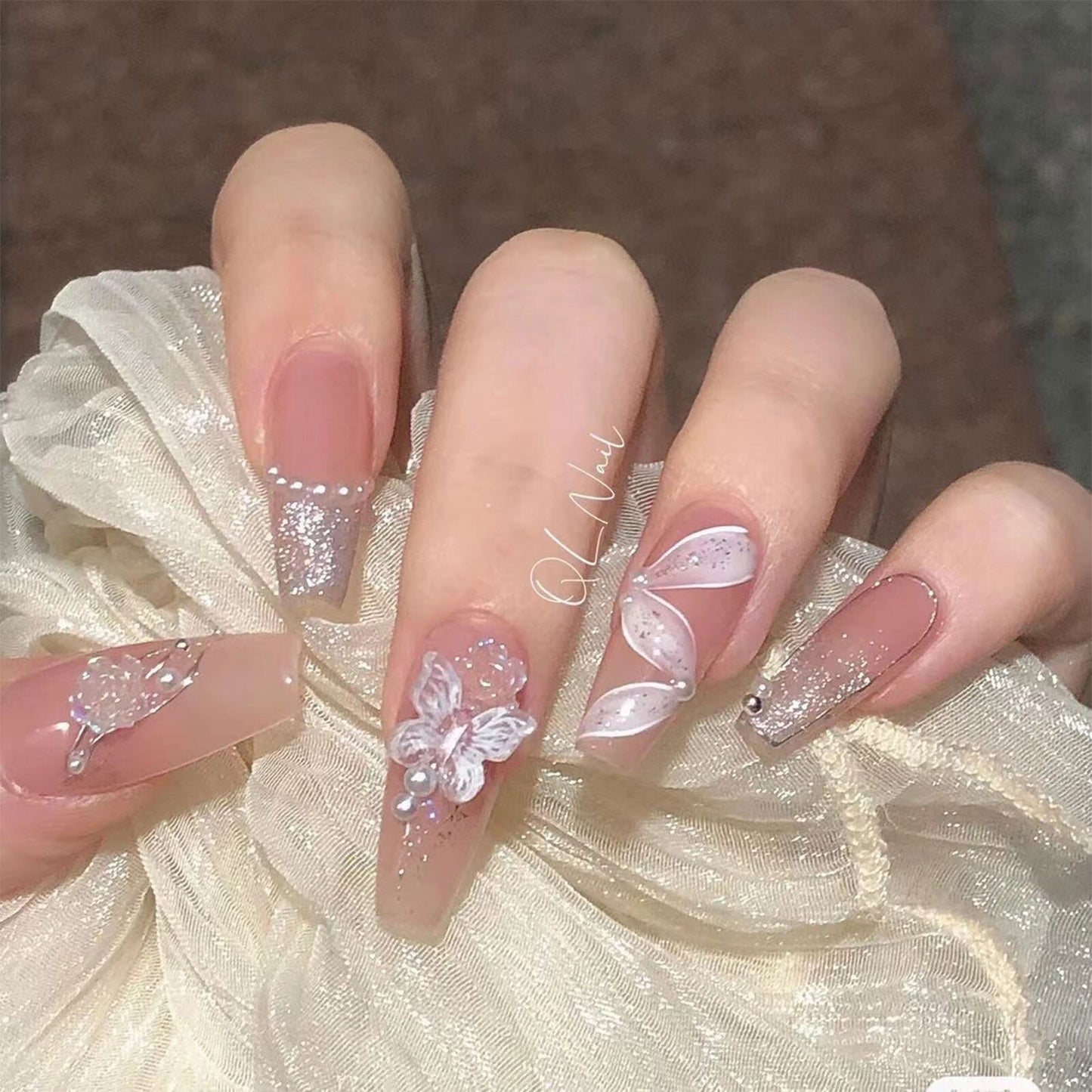 24pcs Rhinestone Design Fake Nails Shiny nail Decorations Press On nail Tips False Nail Patch