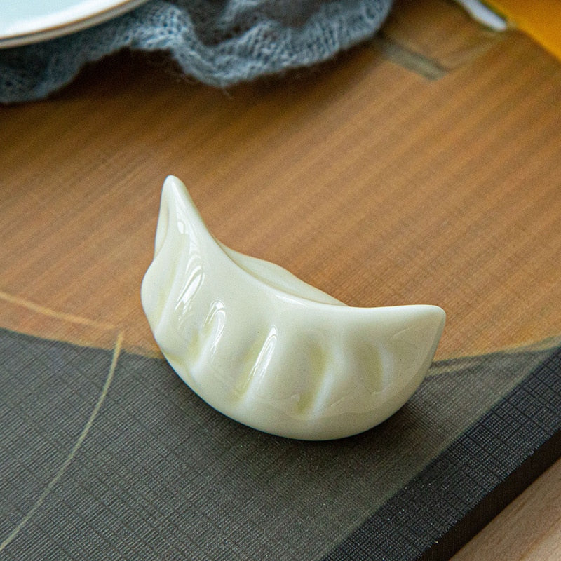 Cute Dumpling Shape Ceramic Chopsticks Holder Stand Chopstick Rack Pillow Japanese Style Kitchen Tableware Tools