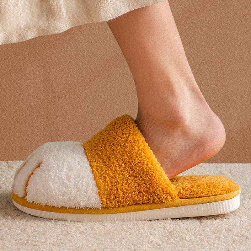 Winter Warm Plush Slippers Cute Cat Paw Designer House Women Fur Slippers Floor Mute Bedroom Lovers Indoor Fluffy Shoes