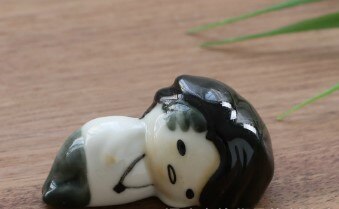 Japanese Style Underglaze Ceramic animals Chopstick Holder Tableware Restaurant Simple Oval Spoon Bracket Utensil For Kitchen