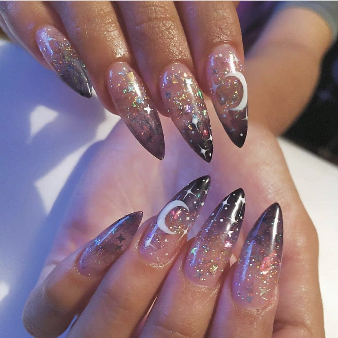 24Pcs Spice Girl Spider Animation False Nails Halloween with Glue French Design Wearable Fake Nails Magic Press on Nails Tips