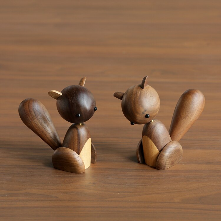 Home Decor Scandinavian Danish walnut solid wood home small ornament large tail wooden small squirrel crafts gifts