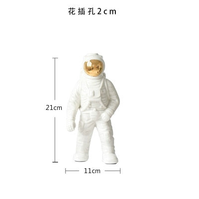 Nordic Astronaut Porcelain Figurines Ceramic Vase Home Decor Modern Tabletop Space Man Sculpture Home Decoration Accessories