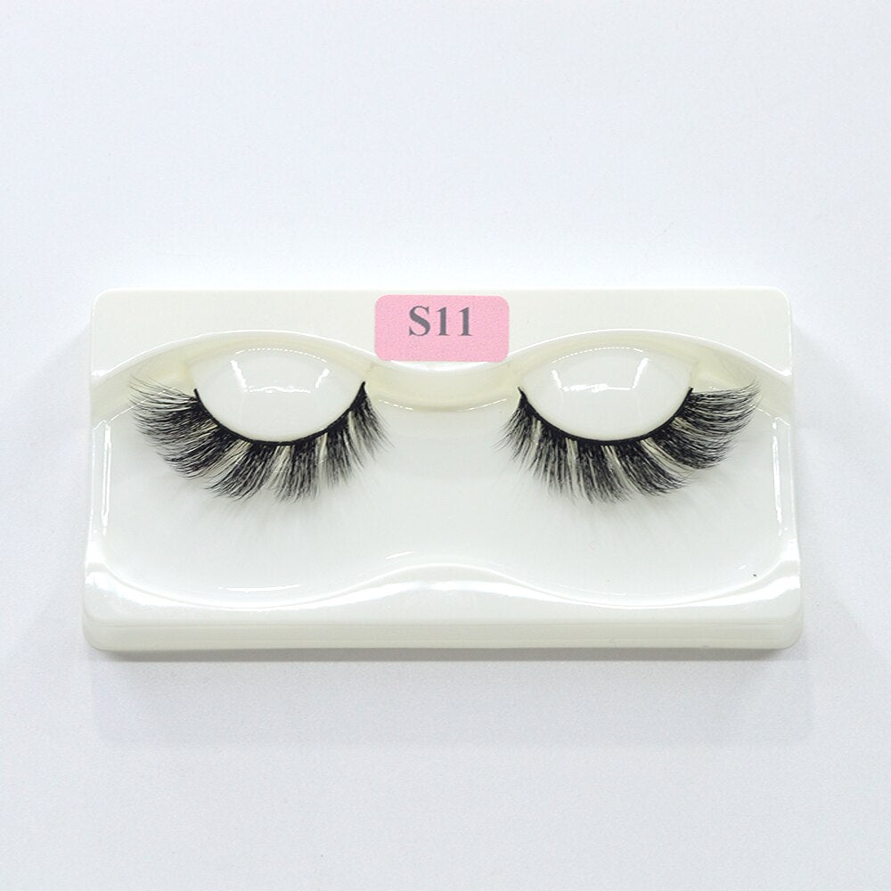 1Pairs Cat Eye Lashes Faux Mink Eyelashes Natural long Full Strip Lashes Winged End Eye Elongated Fake Lashes Soft Eyelashes