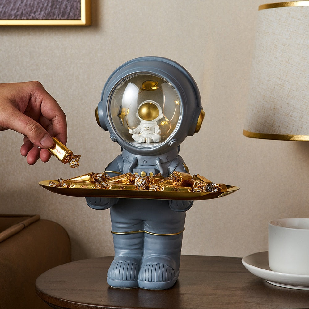Creative Astronaut Statue Storage Tray Nordic Home Decor Desk Storage Astronaut Figurine Living Room Table Decor Key Storage