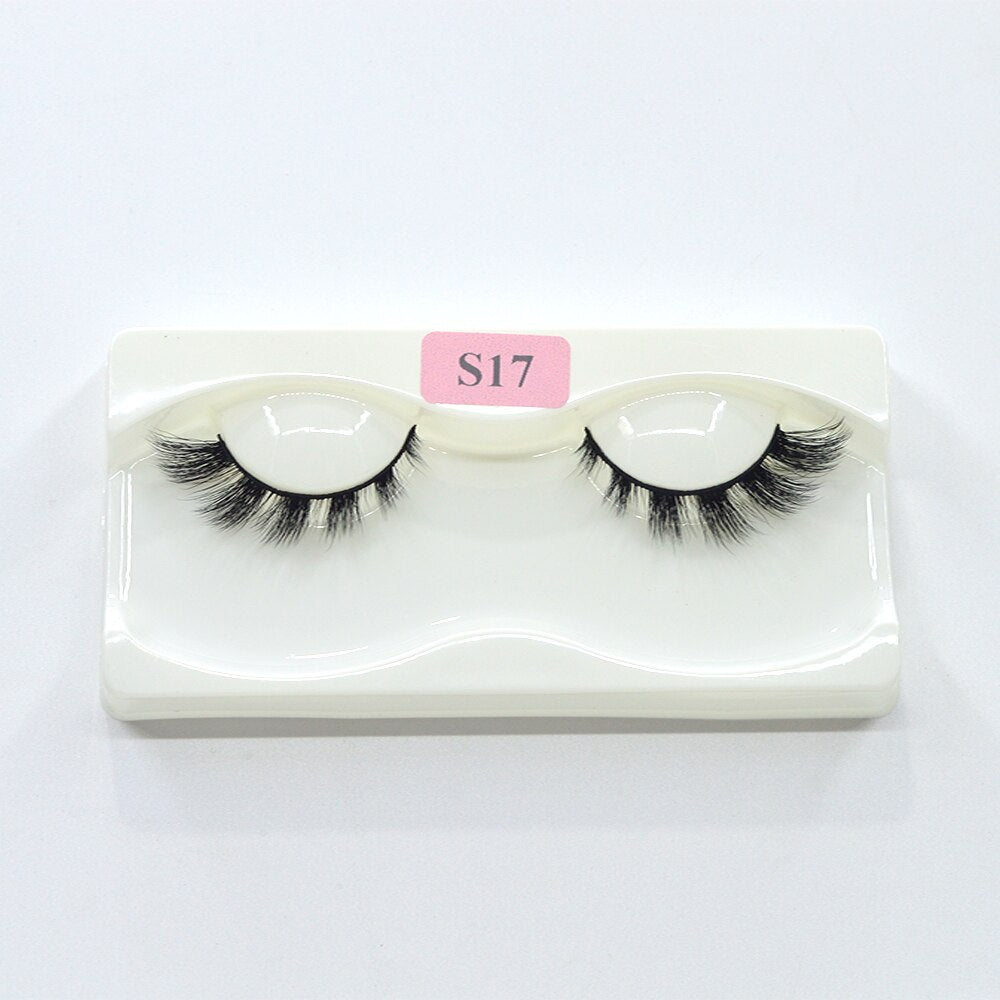 1Pairs Cat Eye Lashes Faux Mink Eyelashes Natural long Full Strip Lashes Winged End Eye Elongated Fake Lashes Soft Eyelashes
