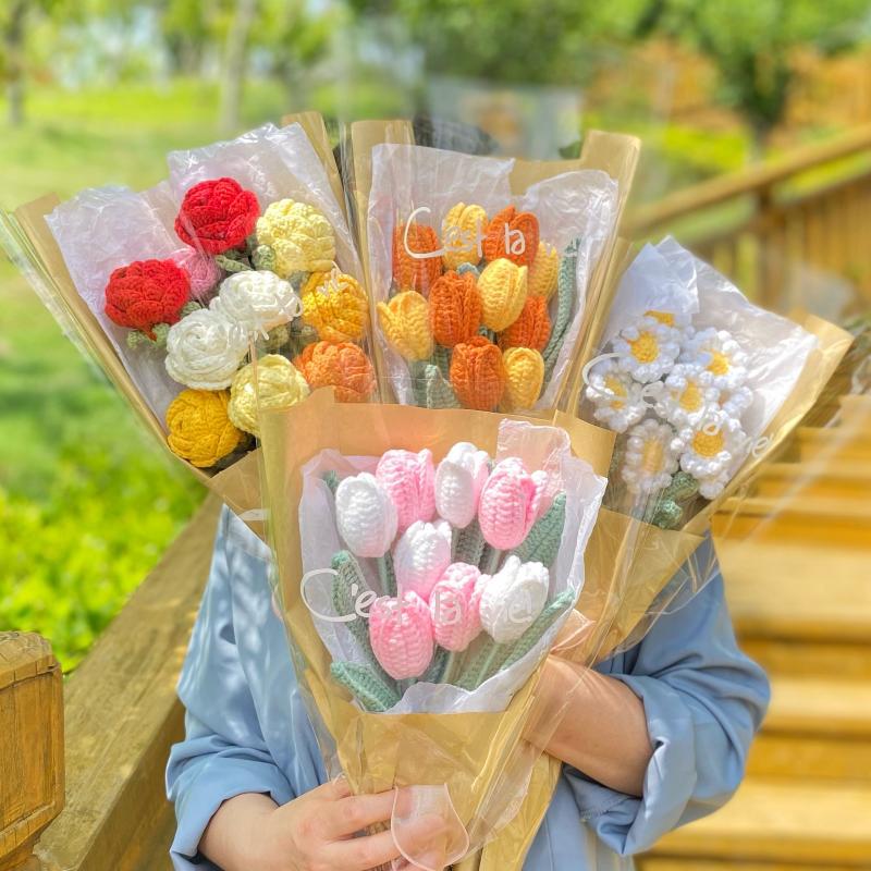 Knitting Flower Rose Carnation Fake Flowers Bouquet Decoration Hand-woven Home Table Decorate Creative Fake Flower Gifts