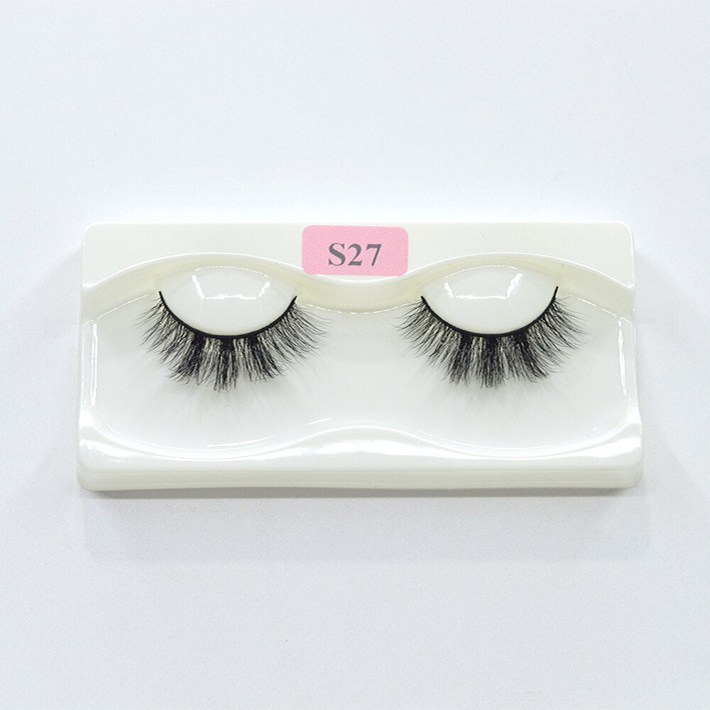 1Pairs Cat Eye Lashes Faux Mink Eyelashes Natural long Full Strip Lashes Winged End Eye Elongated Fake Lashes Soft Eyelashes