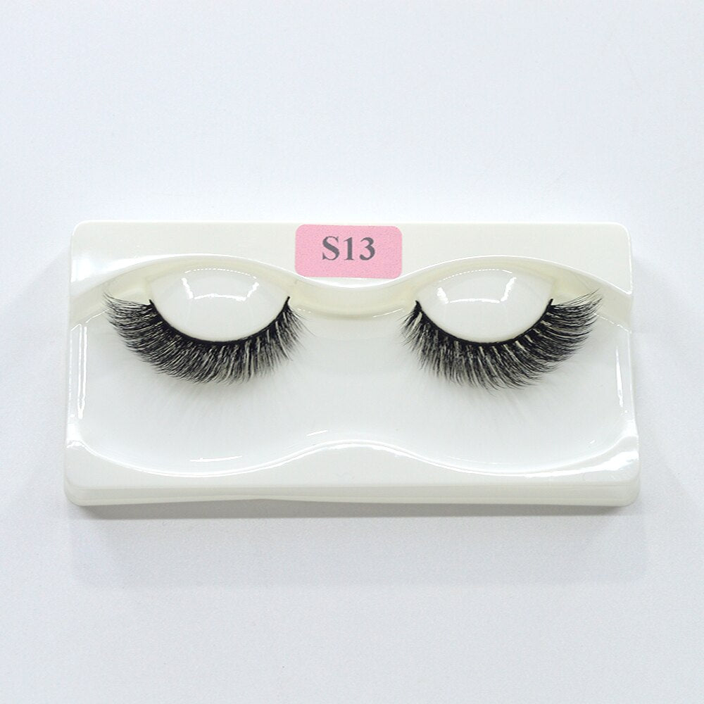 1Pairs Cat Eye Lashes Faux Mink Eyelashes Natural long Full Strip Lashes Winged End Eye Elongated Fake Lashes Soft Eyelashes