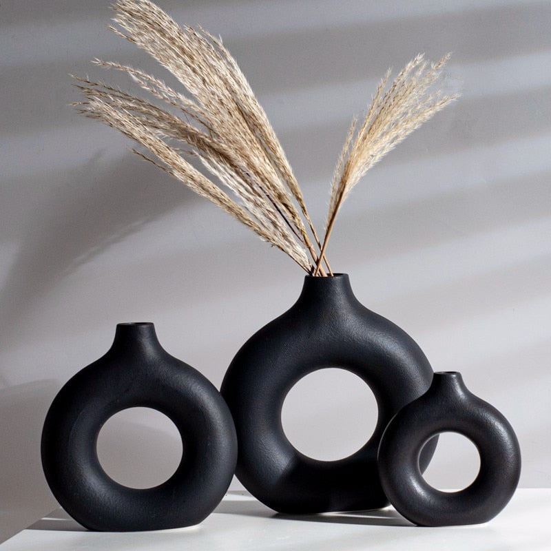 Black Circular Hollow Ceramic Vase Donuts Nordic Flower Pot Home Decoration Accessories Office Living Room Interior Decor