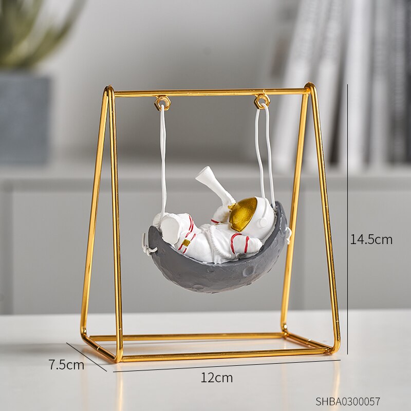 nordic home decoration accessories living room desk decor Figurine miniatures astronaut decorative figures figurine astronaut