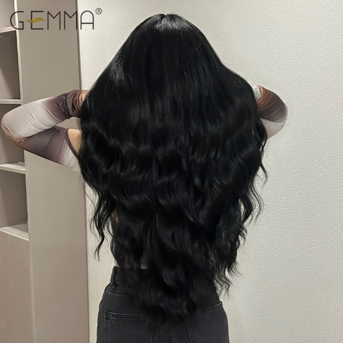 Long Wavy Black Natural Hair Wig Synthetic Middle Part Wigs for Black Women Heat Resistant Water Wave Cosplay Daily Use Wig