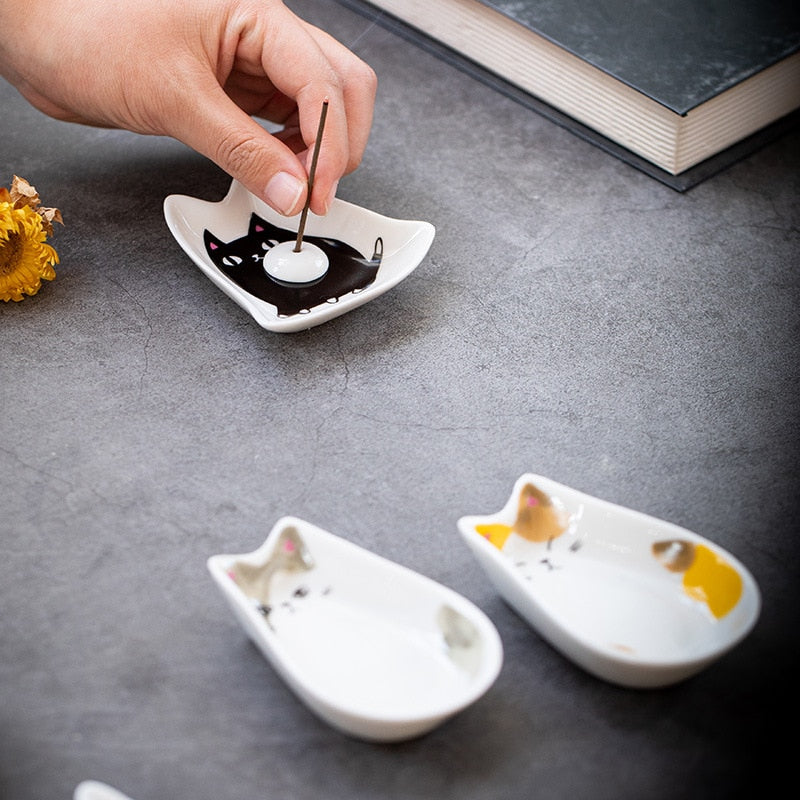 Japanese Style Ceramic tiny Plate Creativity Home Soy Sauce Vinegar Mustard Seasoning  Animal Ceramic Dish Kitchen