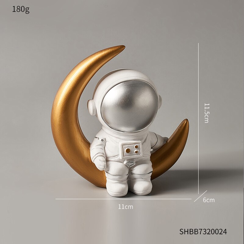 modern creative astronaut statue cute kawaii desk accessories bookshelves room decor Children room desktop home decoration