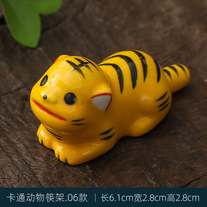 Japanese Style Underglaze Ceramic animals Chopstick Holder Tableware Restaurant Simple Oval Spoon Bracket Utensil For Kitchen