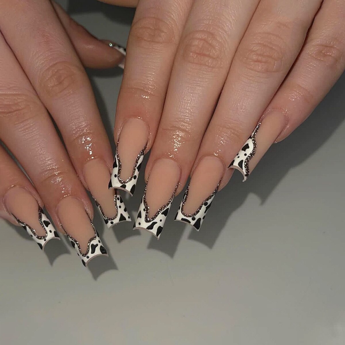 24pc Extra long press on false nails with simple elegant white French design false nails translucent glossy fake nails with glue