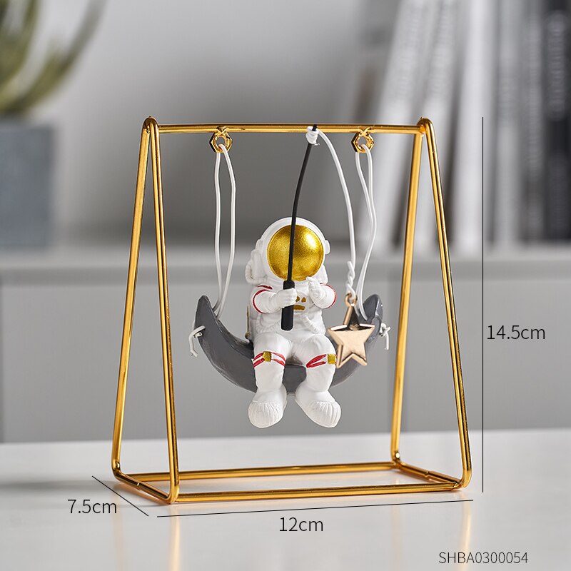nordic home decoration accessories living room desk decor Figurine miniatures astronaut decorative figures figurine astronaut