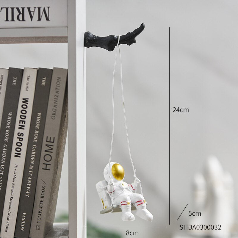 nordic home decoration accessories living room desk decor Figurine miniatures astronaut decorative figures figurine astronaut