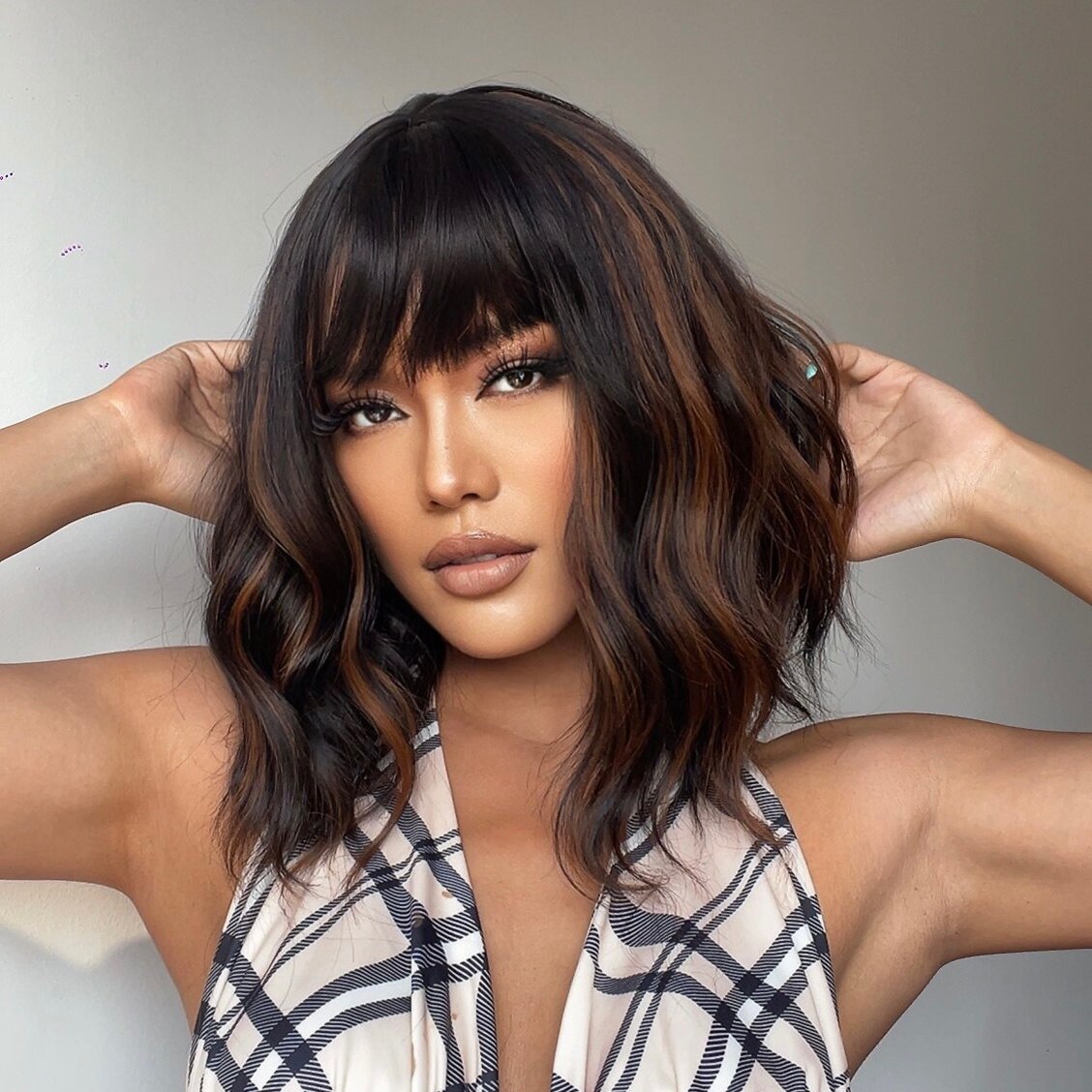 Blobde Ombre Short Bob Synthetic Wavy Wig with Bangs Shoulder Length Wigs for Women Natural Cosplay Hair Heat Resistant
