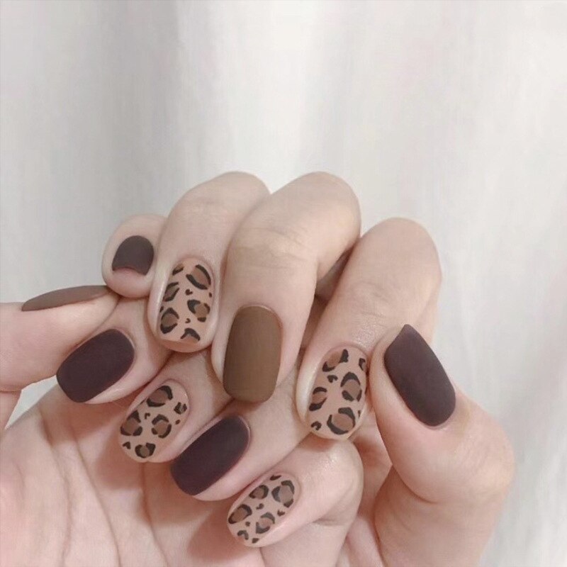 24pcs Almond Full Cover y2k black Sweet Fake Nails with glue cool Stiletto press on nails French artificial Nails With designs
