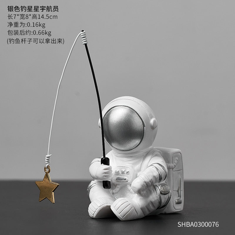Modern Home Living Room Decoration Creative Office Desk Decoration Crafts Birthday Gift Nordic Resin Figurines Astronaut Statue