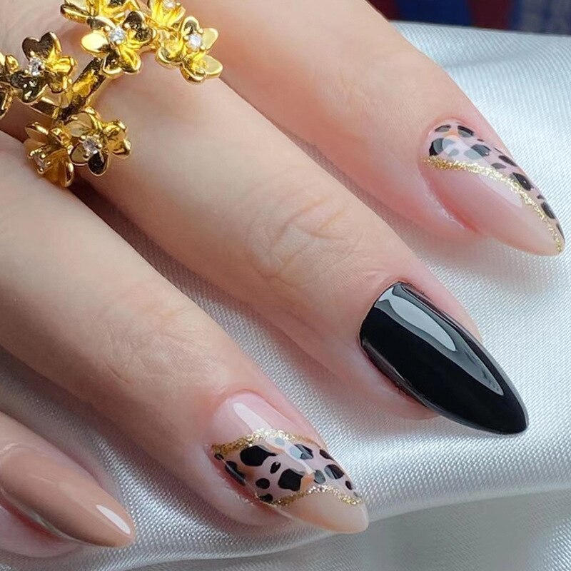 24pcs Almond Full Cover y2k black Sweet Fake Nails with glue cool Stiletto press on nails French artificial Nails With designs