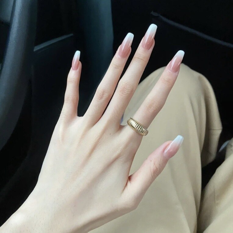 24pcs Press on Nails Short Fake Nails with Glue Jelly Gradient Design Detachable Artificial Nail Acrylic Coffin False Nails Tips