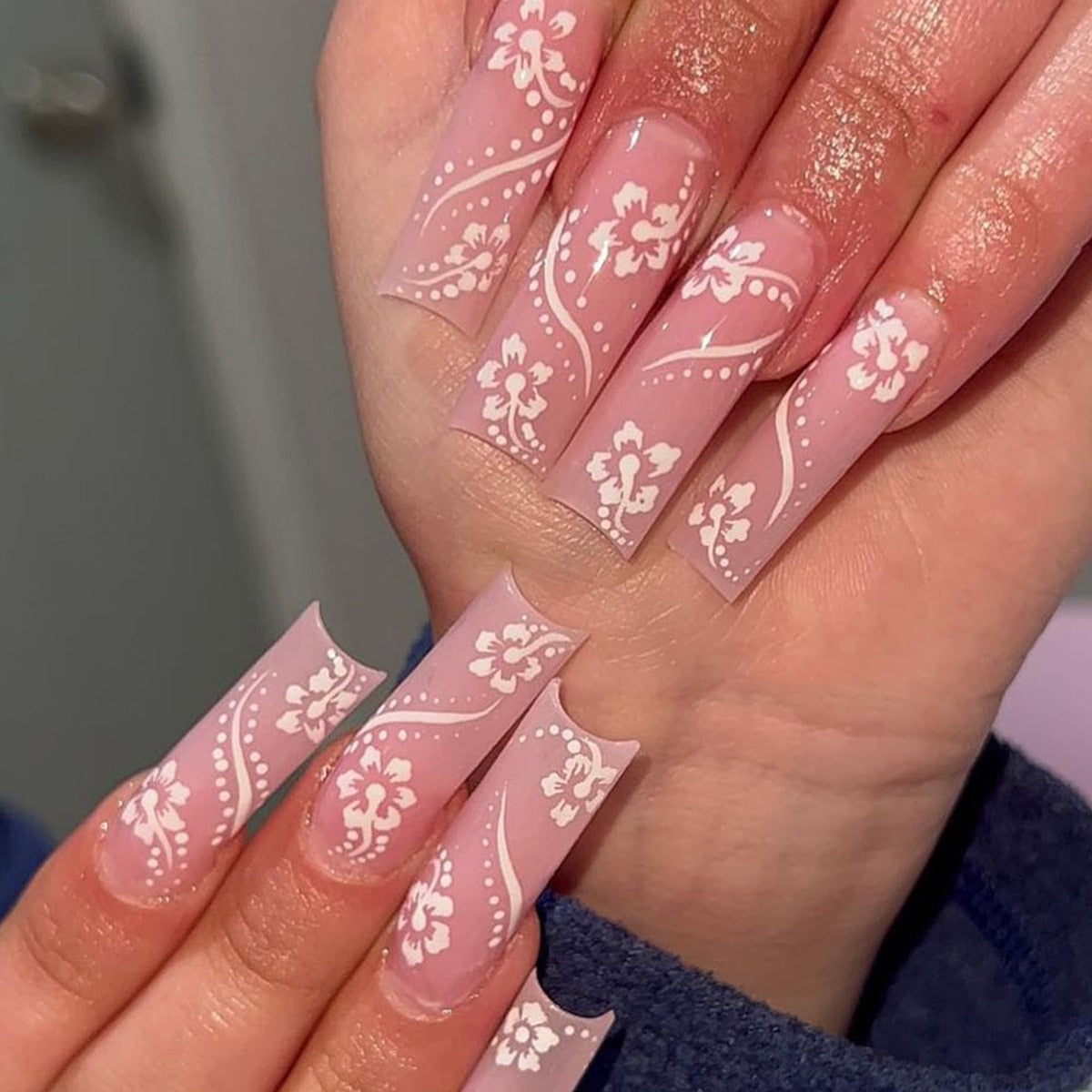 24Pcs Wearable False Nails with glue Long Ballerina Pink Press On Nails French Full Cover Coffin Fake Nails tip with rhinestones