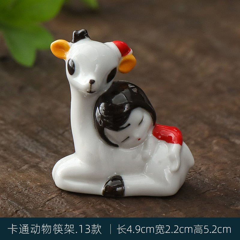 Japanese Style Underglaze Ceramic animals Chopstick Holder Tableware Restaurant Simple Oval Spoon Bracket Utensil For Kitchen