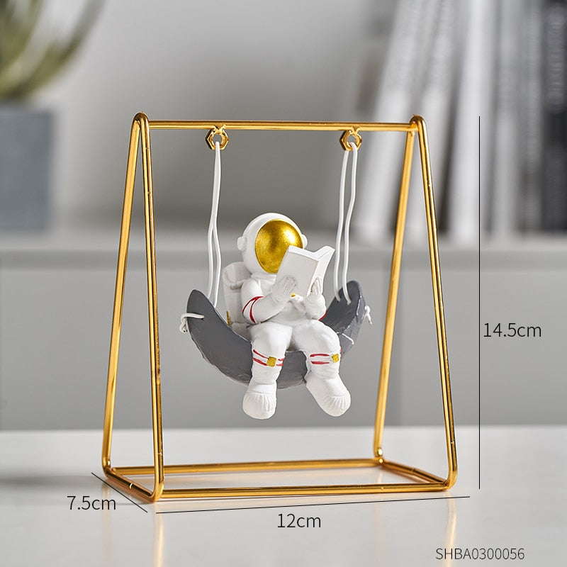 nordic home decoration accessories living room desk decor Figurine miniatures astronaut decorative figures figurine astronaut