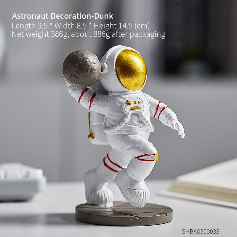 nordic home decoration accessories living room desk decor Figurine miniatures astronaut decorative figures figurine astronaut