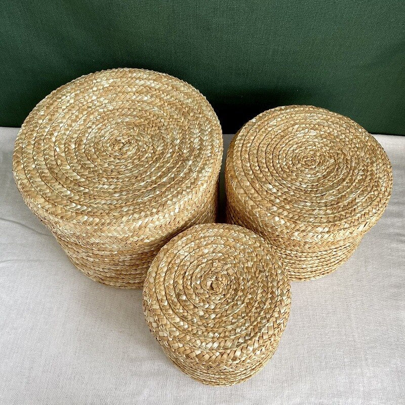 Handmade Straw Woven Basket With Lid Bridal Souvenir Box Seagrass Plant Basket Snack Storage Box Flower Organizer Basket