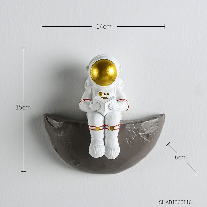nordic home decoration accessories living room desk decor Figurine miniatures astronaut decorative figures figurine astronaut