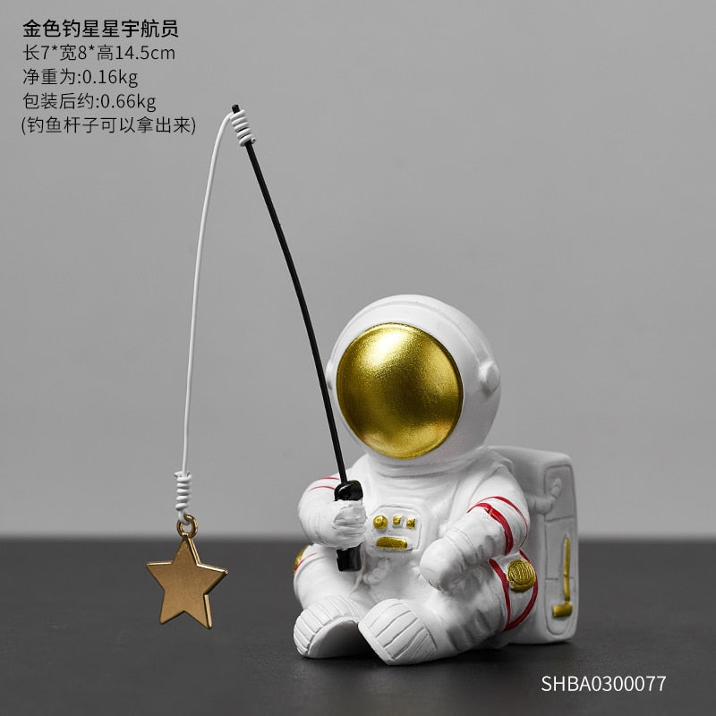 Modern Home Living Room Decoration Creative Office Desk Decoration Crafts Birthday Gift Nordic Resin Figurines Astronaut Statue