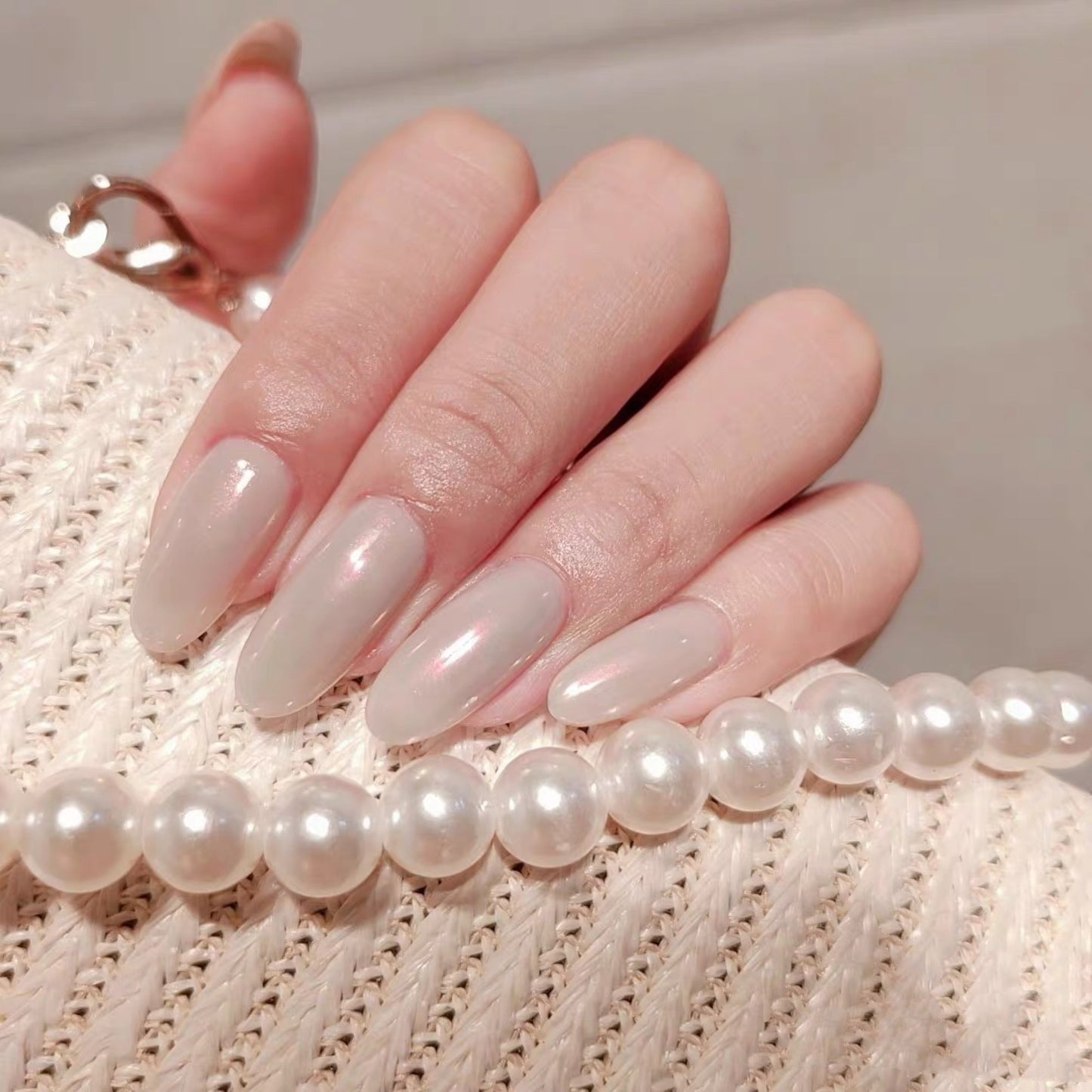 24PCS/Box Pearl Powder Milk White False Nails Round Head with Glue Long Ballet Wearable Fake Nails Full Cover Press on Nail Tips