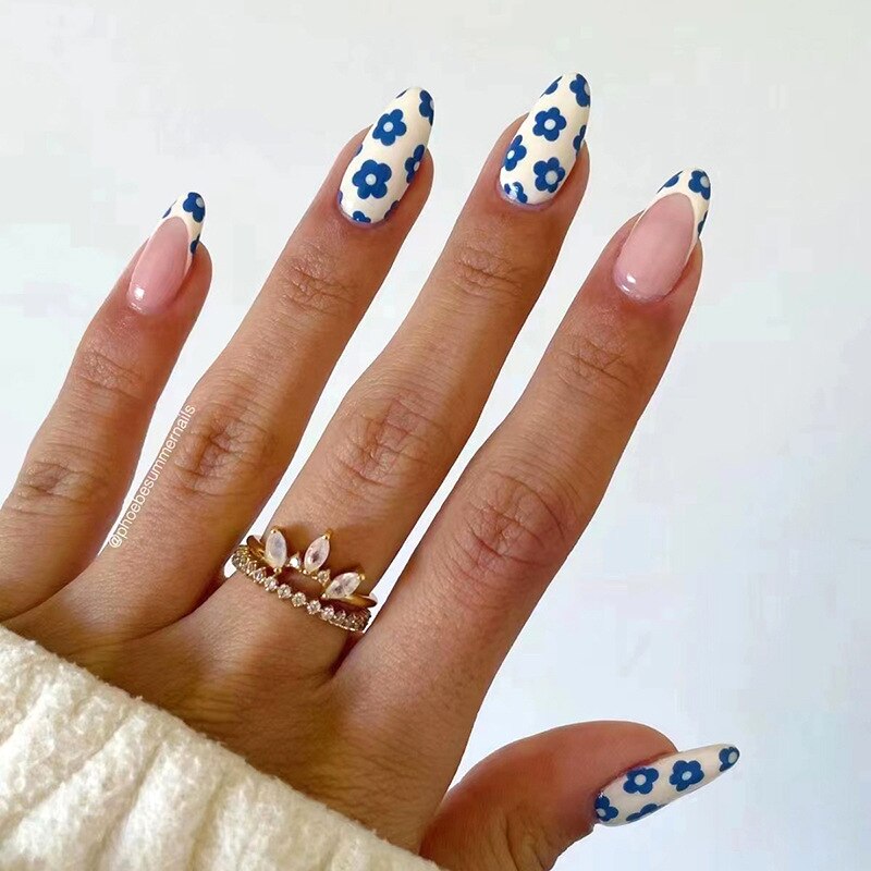 24pcs Almond Full Cover y2k black Sweet Fake Nails with glue cool Stiletto press on nails French artificial Nails With designs