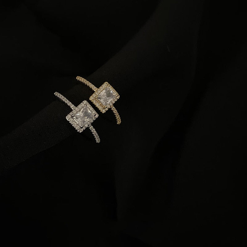 Luxury Classic Moissanite Wedding Engagement Rings for Women Square Lucky Ring Personality Stainless Steel Rings Charm Jewelry