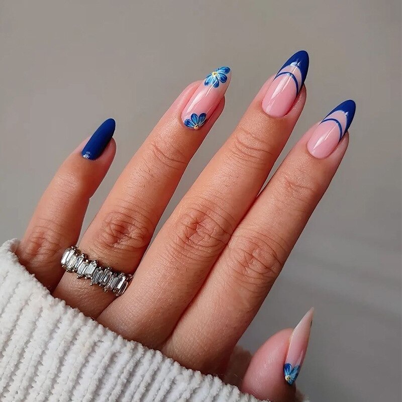 24pcs Almond Full Cover y2k black Sweet Fake Nails with glue cool Stiletto press on nails French artificial Nails With designs
