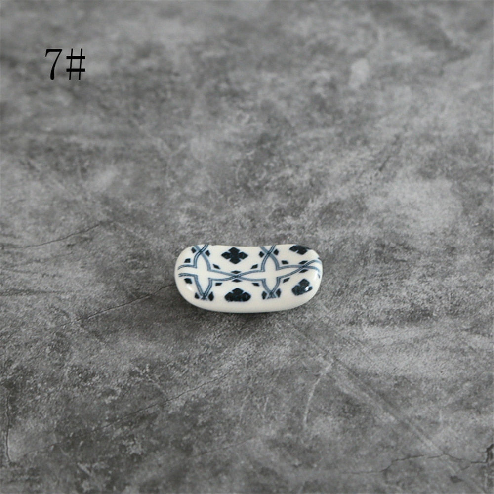 Nordic Style Underglaze Ceramic Tableware Japanese Restaurant Simple Oval Spoon Chopstick Holder Bracket Utensil