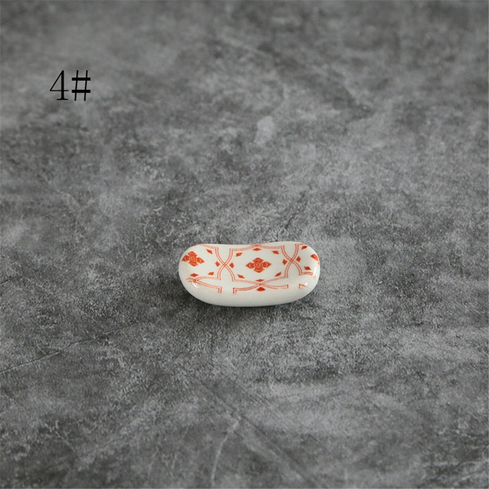 Nordic Style Underglaze Ceramic Tableware Japanese Restaurant Simple Oval Spoon Chopstick Holder Bracket Utensil