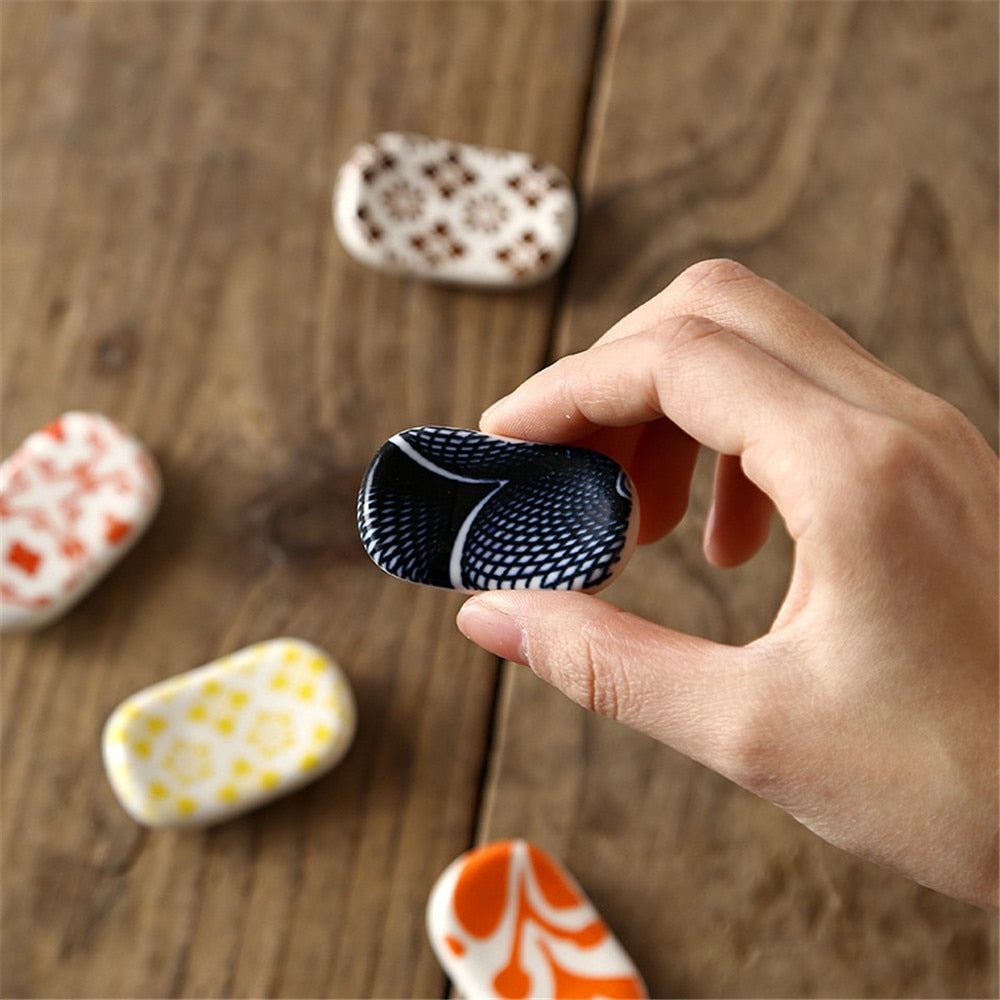 Nordic Style Underglaze Ceramic Tableware Japanese Restaurant Simple Oval Spoon Chopstick Holder Bracket Utensil
