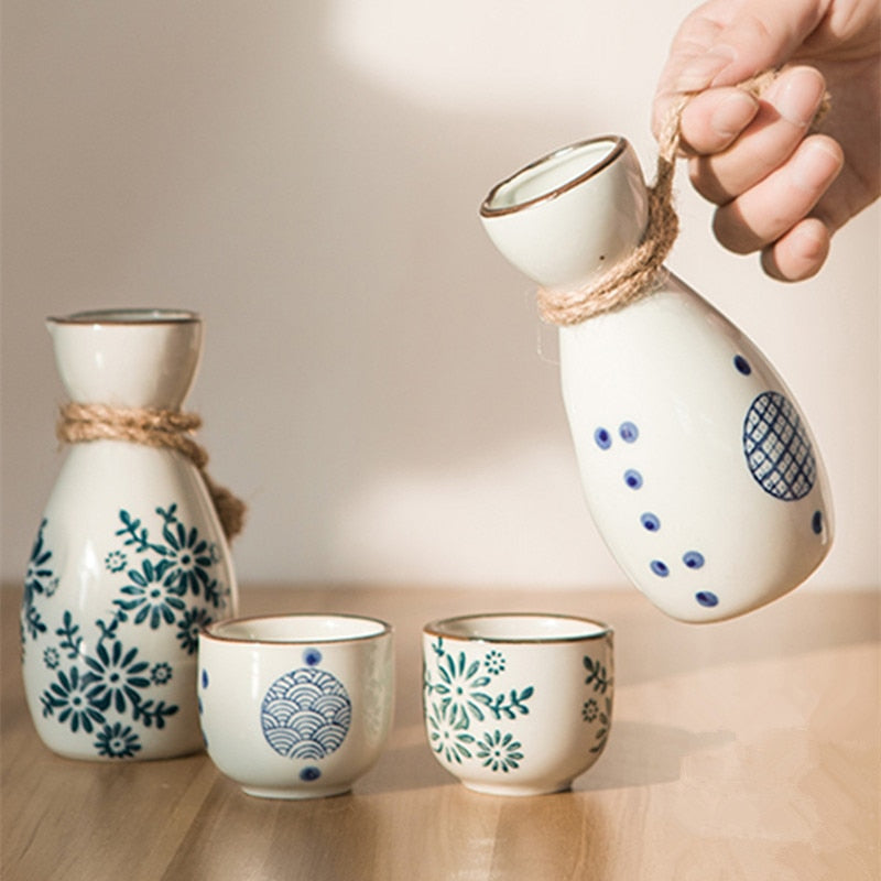 1 Set Vintage Japanese Sake 1 Pot 4 Cups Set Flagon Liquor Spirits Cups Ceramic Sake Wine Set Winebowl Small Ceramic Wine Glass