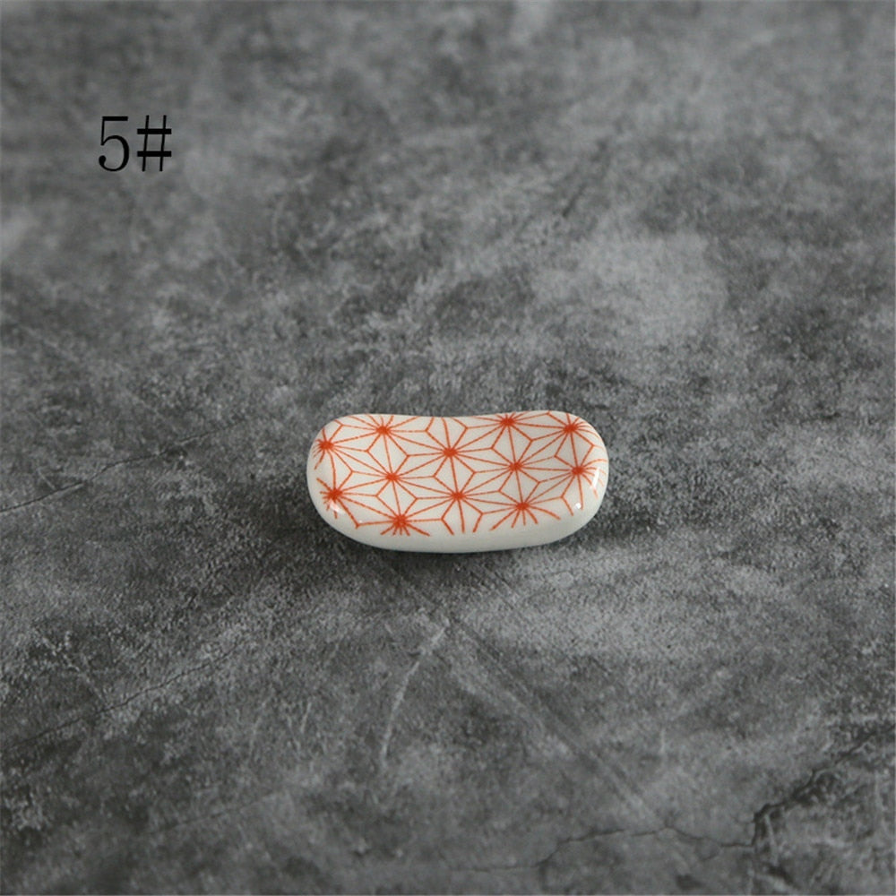 Nordic Style Underglaze Ceramic Tableware Japanese Restaurant Simple Oval Spoon Chopstick Holder Bracket Utensil
