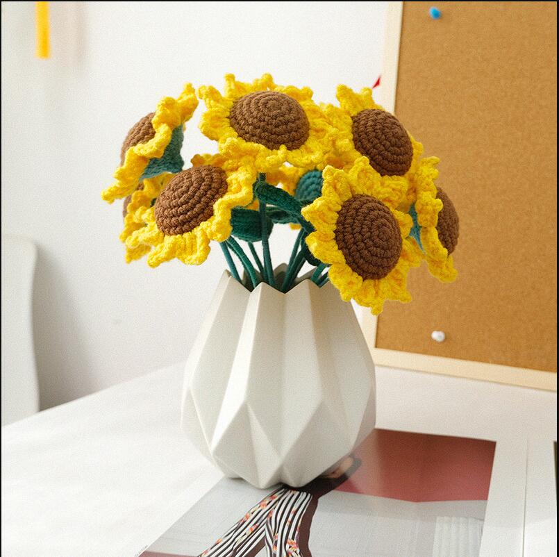Finished 10pcs Hand-knitted Handmade Yarn Crochet Sunflower Bouquet Decorative Artificial Daisy Flowers Home Decoration