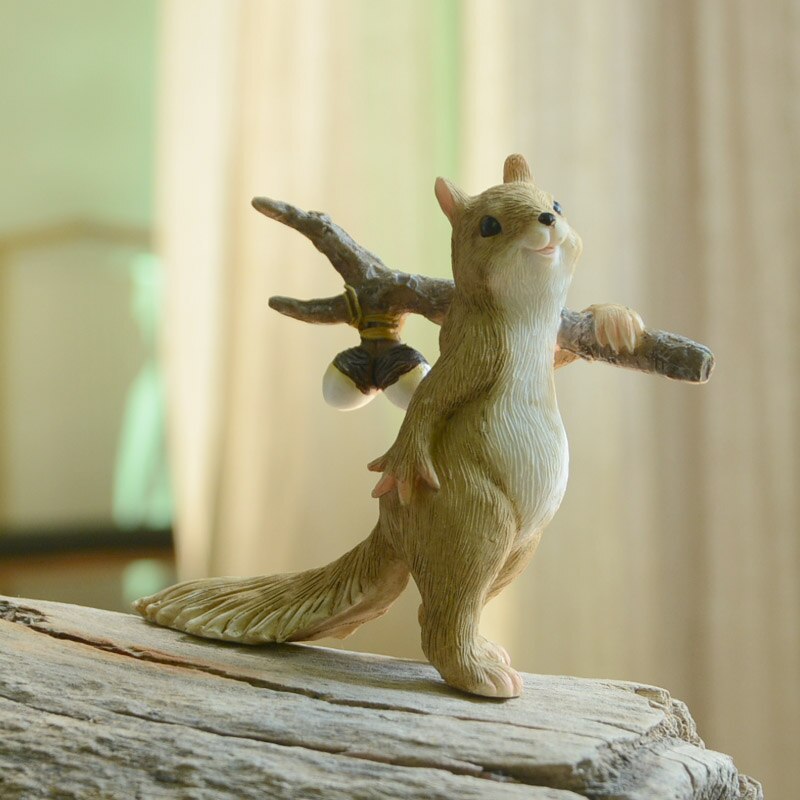Everyday Collection Squirrel Animal Figurine  Miniatures Fairy Garden Ornaments Home Decoration Friends Gift Bonsai Decor