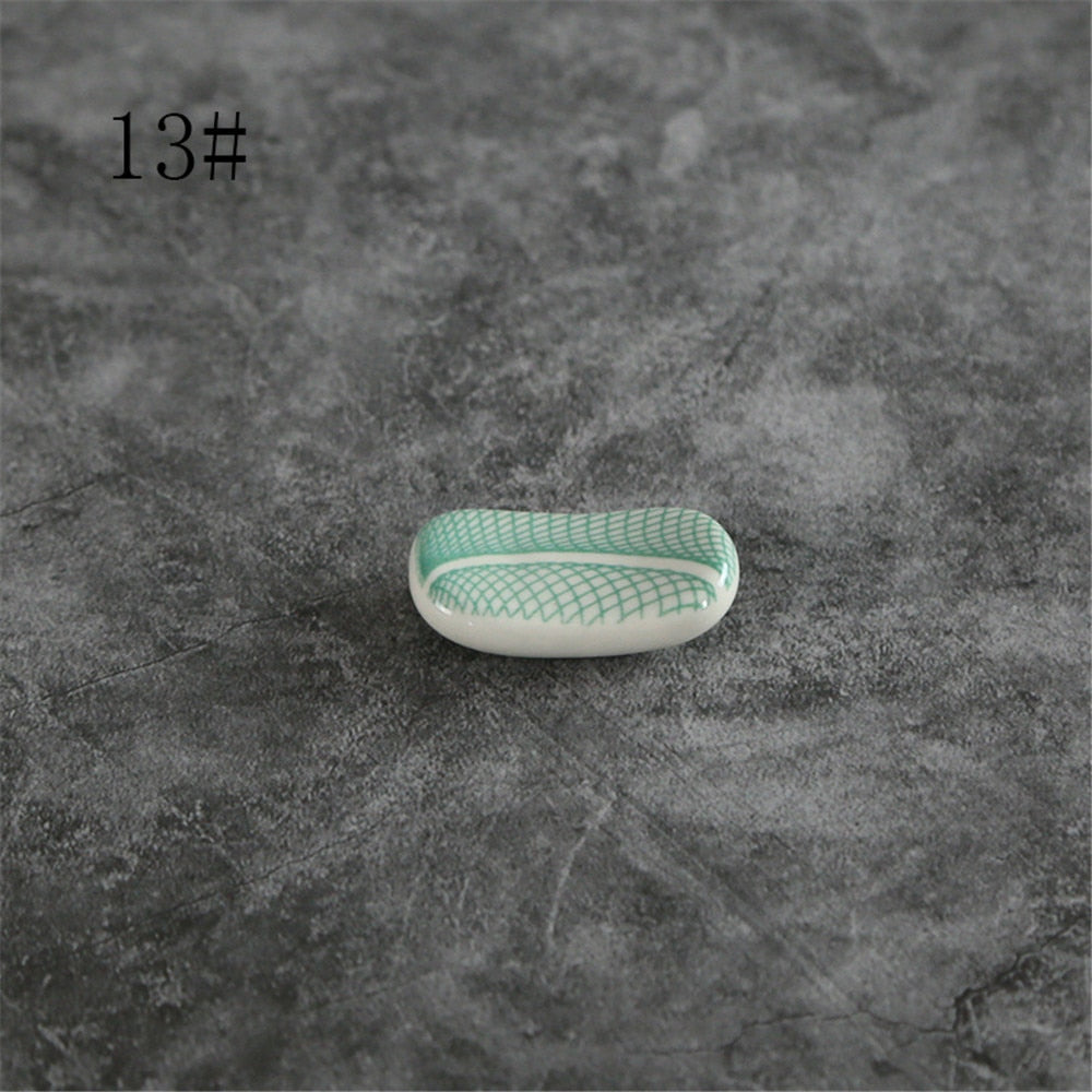 Nordic Style Underglaze Ceramic Tableware Japanese Restaurant Simple Oval Spoon Chopstick Holder Bracket Utensil