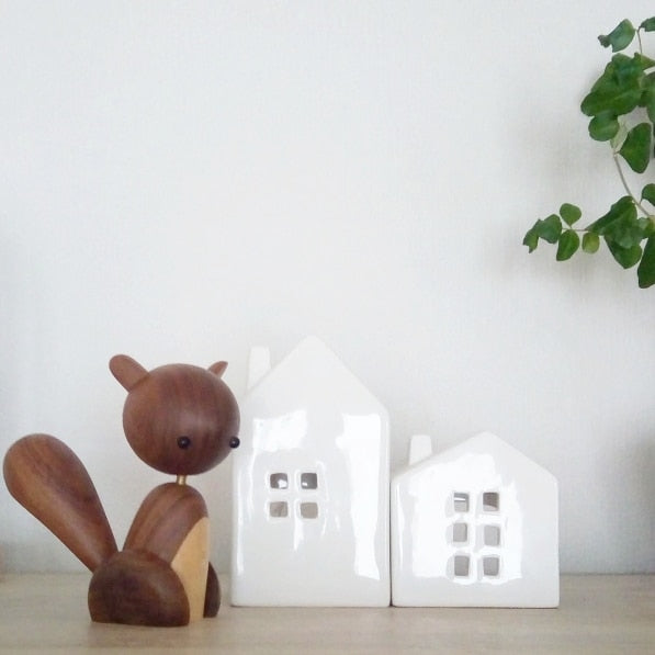 Home Decor Scandinavian Danish walnut solid wood home small ornament large tail wooden small squirrel crafts gifts