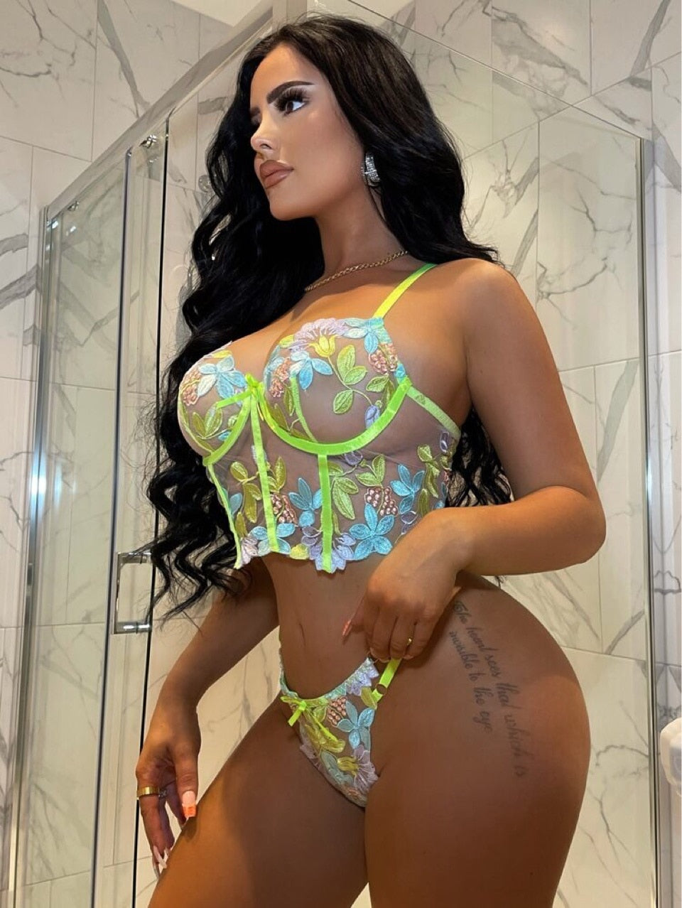 Luxury Lingerie Sexy Floral Embroidery Set Woman 2 Pieces Underwire Bra Thongs Exotic Intimate Neon Green Underwear